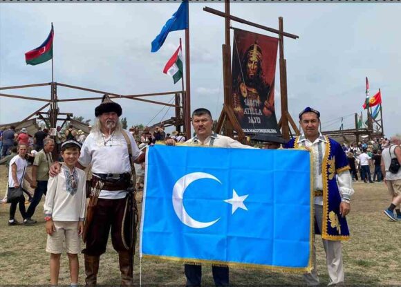 Macaristan’da ‘Türk Kurultayı’nda GÖKBAYRAK rüzgarı