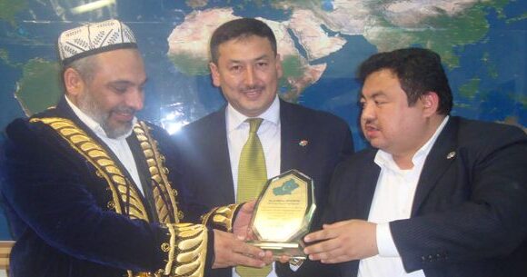 DOĞU TÜRKİSTAN TEŞKİLATLARINDAN İHH?YA ZİYARET