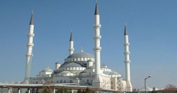 CUMA HUTBELERİNDE 5 TEMMUZ UNUTULMADI
