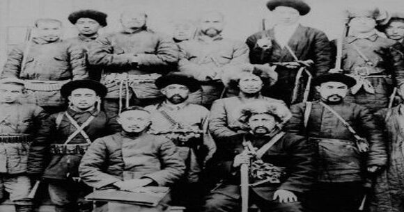 1933 ve 1944 te Kurulan Cumhuriyetlerimizi Andık!