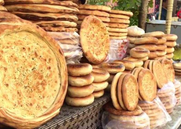 Çin Doğu Türkistan tandır ekmeğini siyasi reklam yaptı