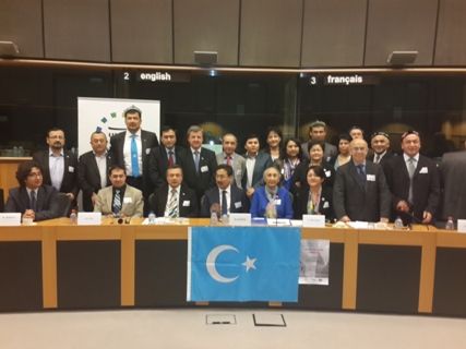 AVRUPA PARLAMENTOSUNDA ÇİNDEKİ YENİ YÖNETİM DEĞİŞİME HAZIRMI ? UYGUR MESELESİ KONULU KONFERANS DÜZENLENDİ.