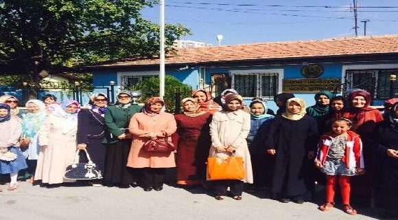 Doğu Türkistanlı hanımlardan bayram ziyareti