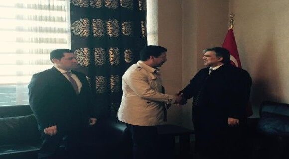 Abdullah Gül’e Uygurlar hakkında bilgi verildi