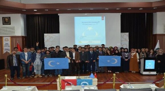 SELÇUK ÜNİVERSİTESİNDE DOĞUTÜRKİSTAN’I ANLATTIK