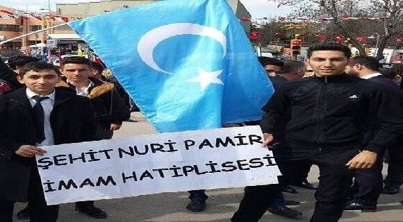 ÇANAKKALE’DE GÖKBAYRAK VARDI