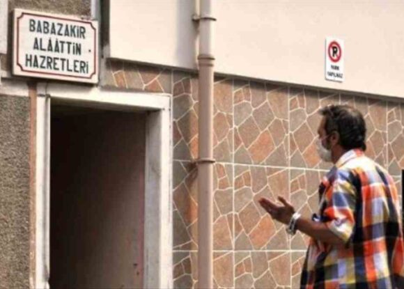 Doğu Türkistan’dan gelip unutulan Baba Zakir türbesi