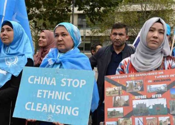 Avustralya’da Doğu Türkistan’daki Soykırıma Tepki! Uygur Türkleri Serbest Bırakılsın