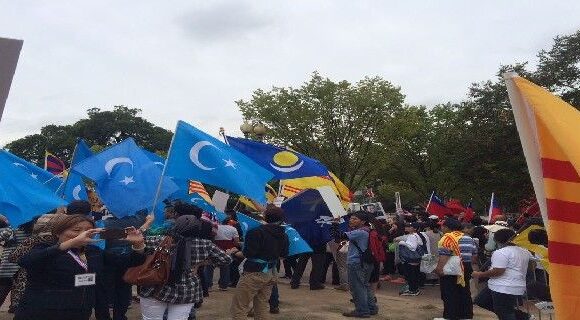 ÇİN DEVLET BAŞKANINA ABD BEYAZ SARAY ÖNÜNDE BÜYÜK ŞOK