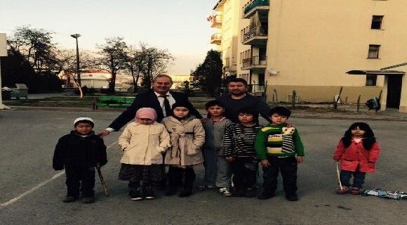 UYGUR TÜRKLERİNİN KAMPINI ZİYARET ETTİK