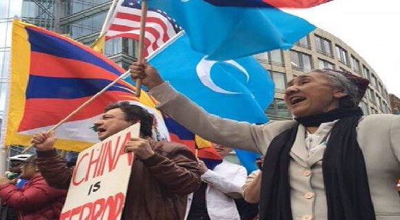 Şi Jinping’i ABD’de protesto ettik