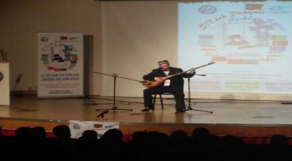 DOĞU TÜRKİSTANLI ÜNLÜ OZAN ABDURREHİM HEYİT GİRESUNDA KONSER VERDİ