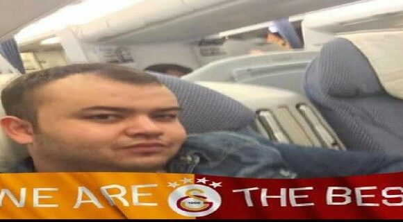 DOĞU TÜRKİSTAN ŞEHİDİNE AĞLIYOR