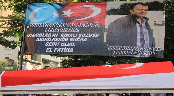 DOĞU TÜRKİSTANLI ŞEHİDİMİZİ UĞURLADIK