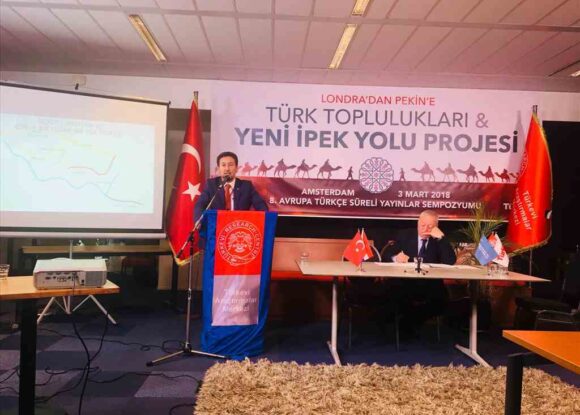 “Londra’dan Pekin’e Türk Toplulukları ve Yeni İpek Yolu Projesi”nde Doğu Türkistan’ı anlattık.