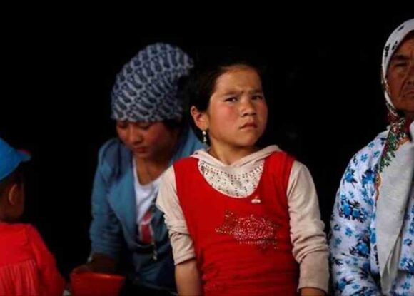 Eski tutuklulardan korkunç iddia: Çin gözaltı kamplarındaki Müslüman kadınları kısırlaştırıyor