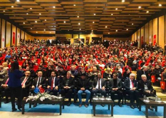 SİVAS CUMHURİYET ÜNİVERSİTESİNDE DOĞU TÜRKİSTAN’I ANLATTIK
