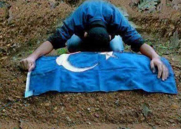 Uygur Türkleri Ölsün Mü?