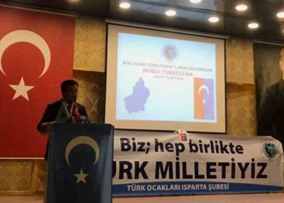 “Bir Doğu Türkistanlının Gözünden Doğu Türkistan”ı Isparta Türk Ocağında dile getirdik