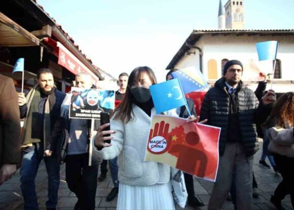 Bosna Hersek’te Uygur Türklerine destek yürüyüşü düzenlendi