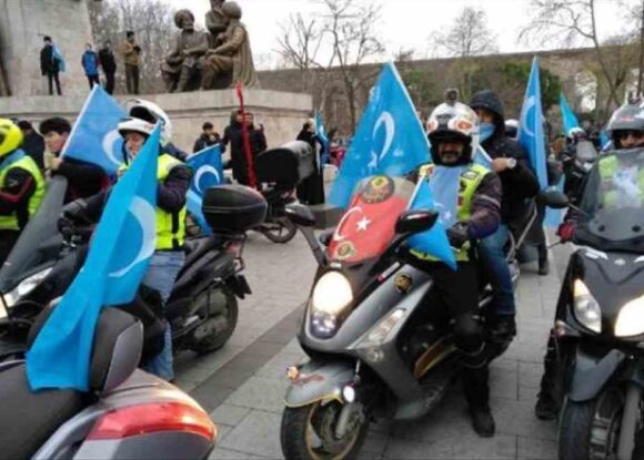 Çin’in Doğu Türkistan zulmüne İstanbul’dan motorculardan protesto