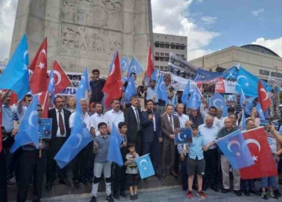 10. YILINDA URUMÇİ KATLİAMINI ANKARA ULUS’TA PROTESTO ETTİK