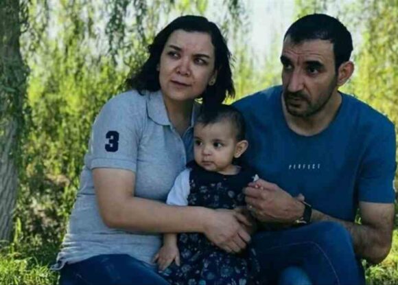 ÜNLÜ UYGUR YAZAR, TÜRK’E KIZ VERDİĞİ GEREKÇESİYLE KAMPA ATILDI.
