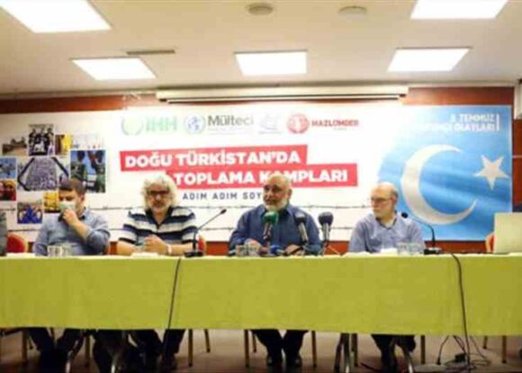 Doğu Türkistan’da ‘Adım Adım Soykırım’