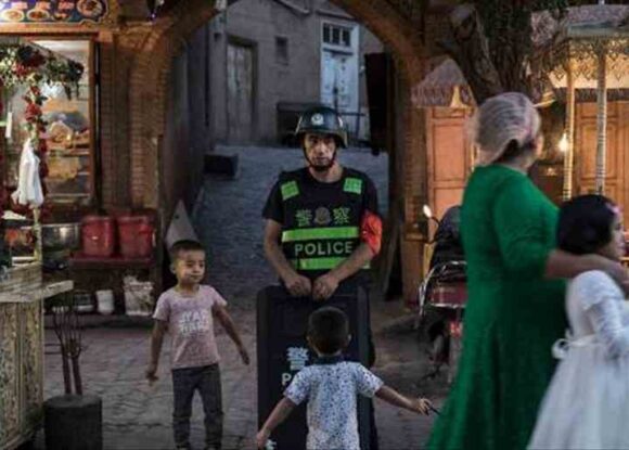 Çin’den itiraf gibi açıklama: Doğu Türkistan’da gevşeme olmayacak