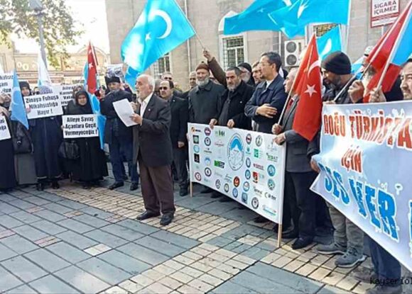 DÜNYA UYGUR KATLİAMINA SESSİZ KALMASIN