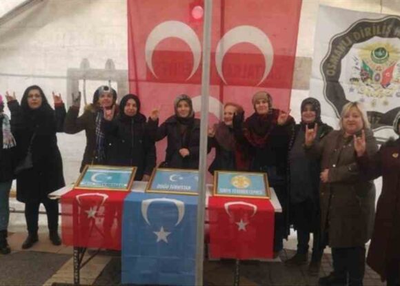 MHP’den ‘Doğu Türkistan’ Sergisi