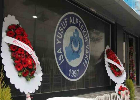 İSA YUSUF ALPTEKİN VAKFI HİZMET BİNASI AÇILDI