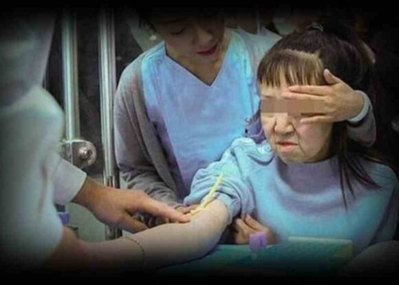 Doğu Türkistanlılar, karantinada Covid-19’a karşı ‘bilmedikleri bir ilacı’ içmeye zorlanıyor