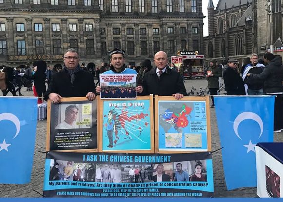 Amsterdam Belediyesinden tarihi karar: Artık ‘Sincan’ yok, ‘Doğu Türkistan’ var